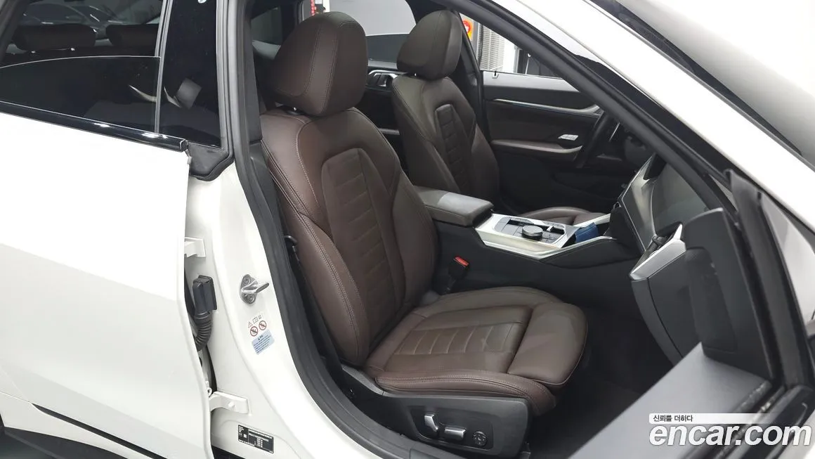 BMW 4-Series 2024 из KR, фото 10