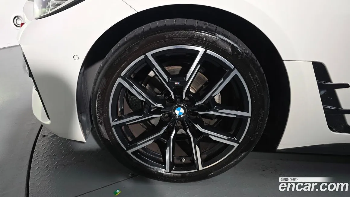 BMW 4-Series 2024 из KR, фото 5