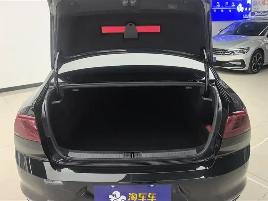 Volkswagen Magotan 2024 из CN, фото 4