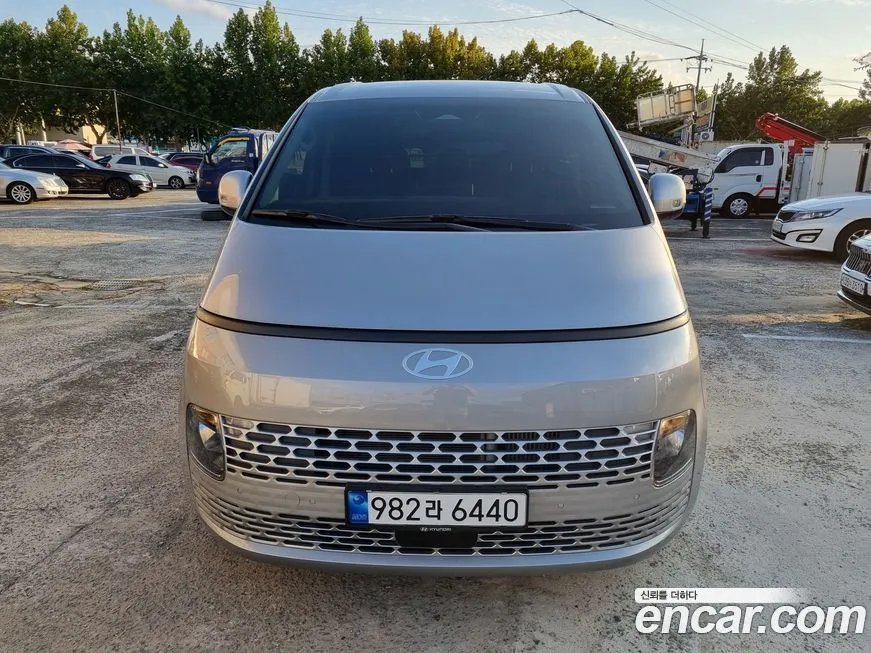 Hyundai Staria — фото 1