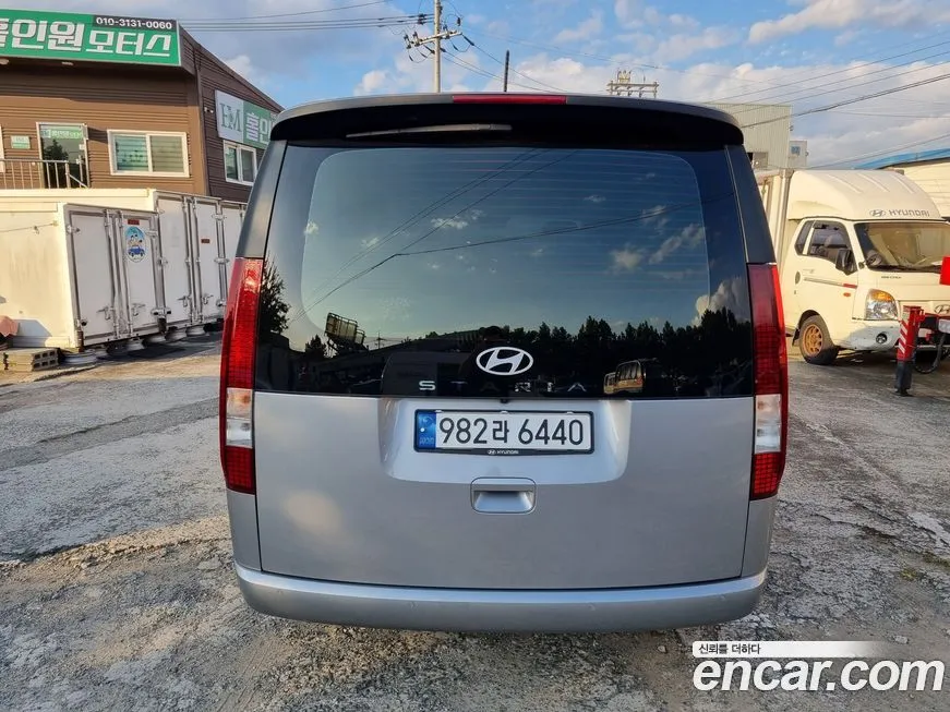 Hyundai Staria — фото 2
