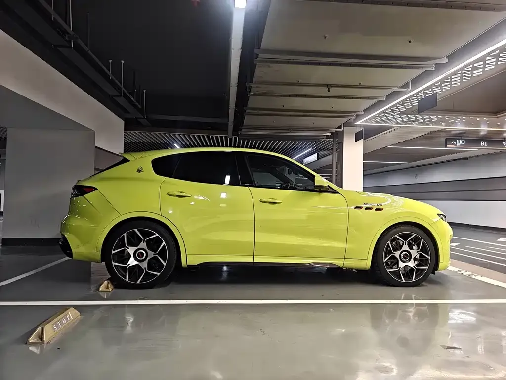 Maserati Levante — фото 6