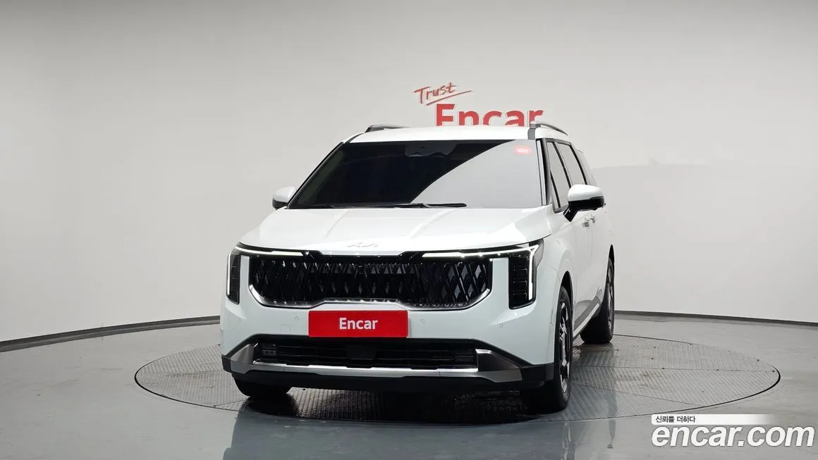 Kia Carnival — фото 3