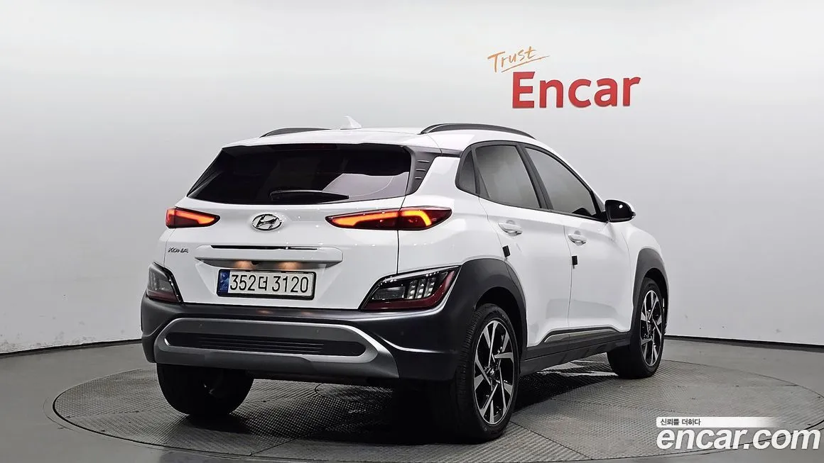Hyundai Kona — фото 2
