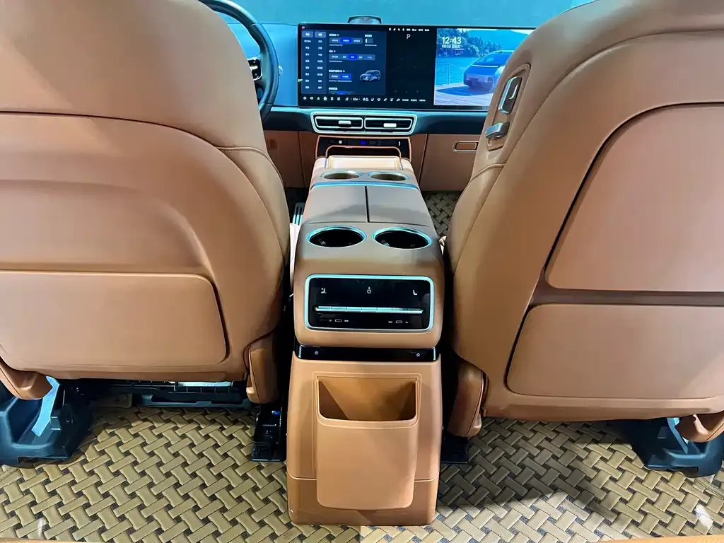 Li Auto L9 2023 из CN, фото 8