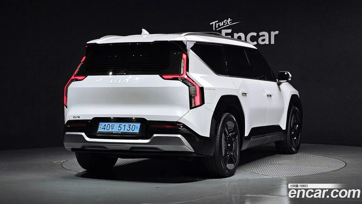 Kia EV9 — фото 2