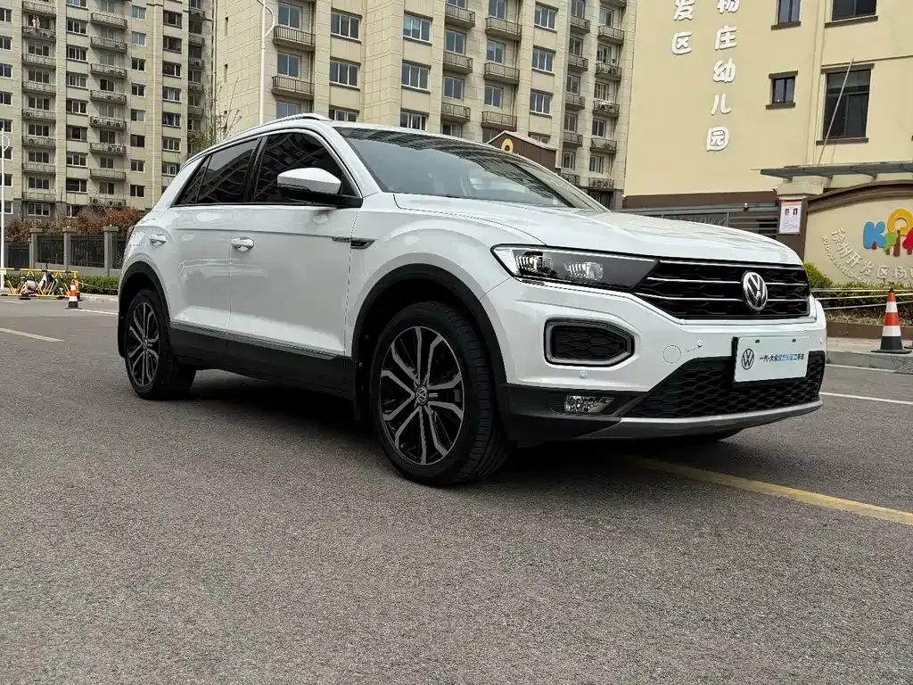 Volkswagen T-Roc 2022 из CN, фото 2