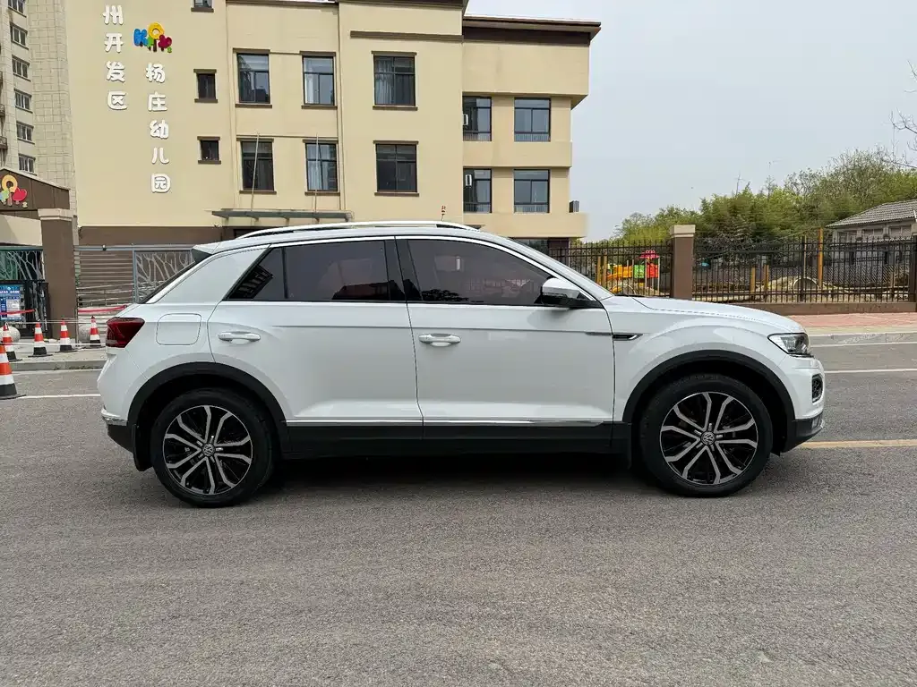 Volkswagen T-Roc 2022 из CN, фото 8