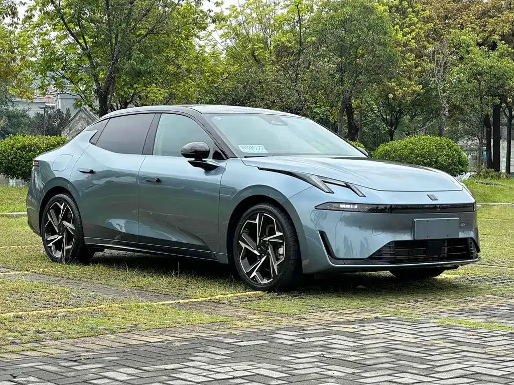 Lynk & Co 07 EM-P 2024 из CN, фото 3