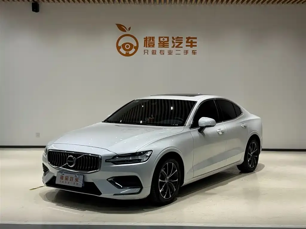 Volvo S60 2022 из CN, фото 1