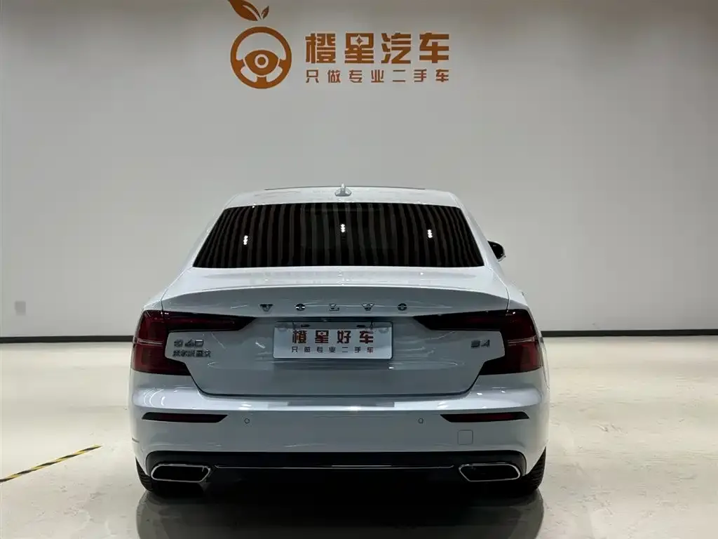Volvo S60 2022 из CN, фото 5