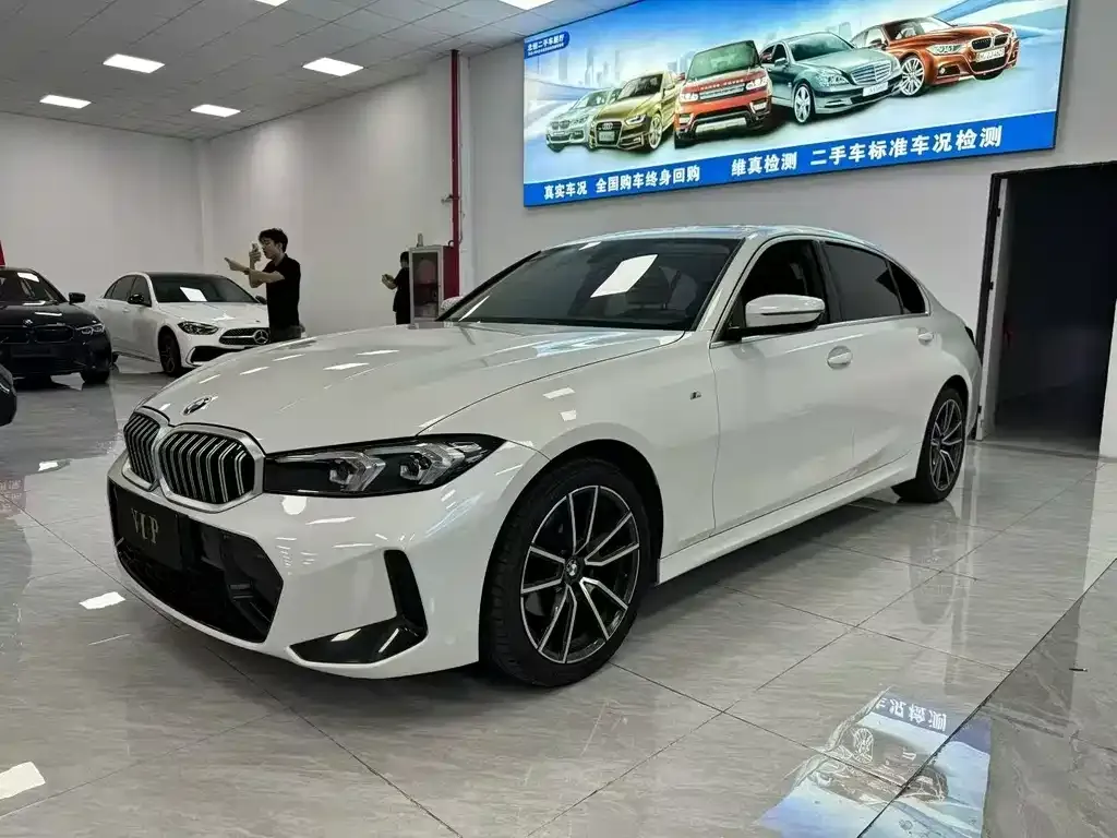 BMW 3 Series 2023 из CN, фото 1