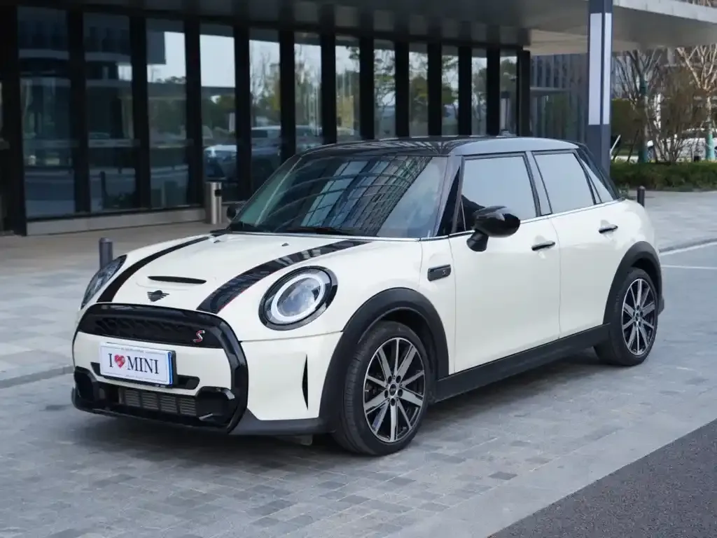 MINI Cooper (3-door) 2021 из CN, фото 1