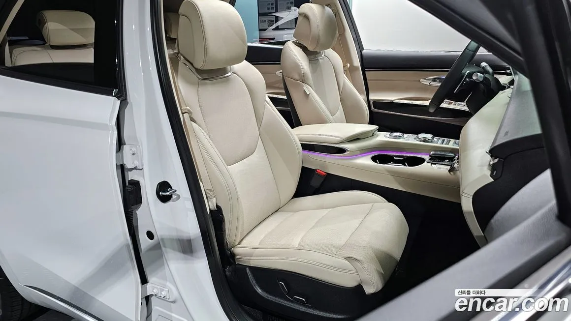 Genesis GV70 — фото 10