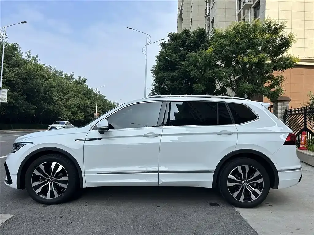 [object Object] Tiguan L 2024 из CN, фото 8