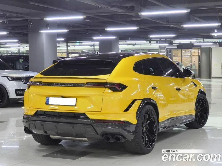 Lamborghini Urus — фото 3