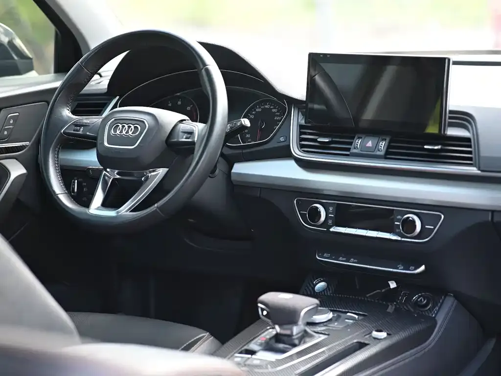Audi Q5L 2021 из CN, фото 6