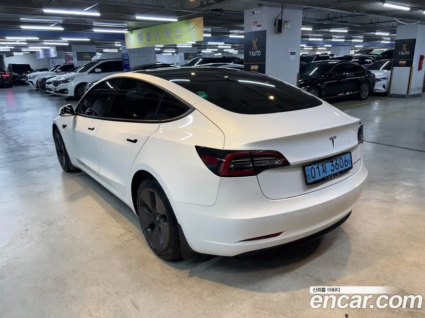 Tesla Model 3 — фото 2