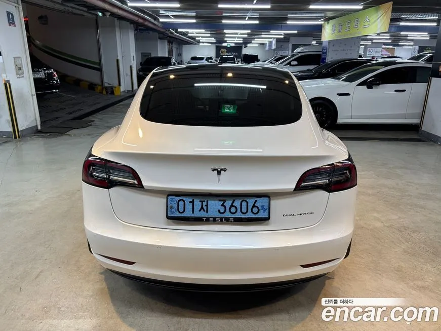Tesla Model 3 — фото 4