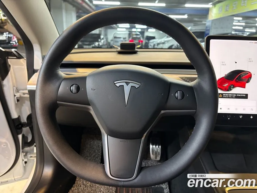 Tesla Model 3 — фото 6