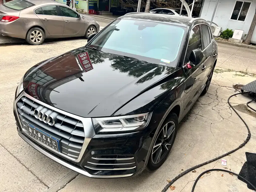 Audi Q5L 2021 из CN, фото 1