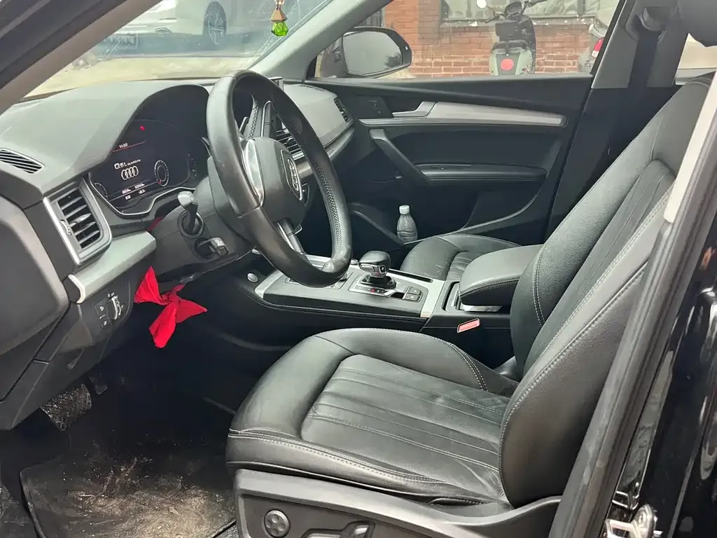 Audi Q5L 2021 из CN, фото 4