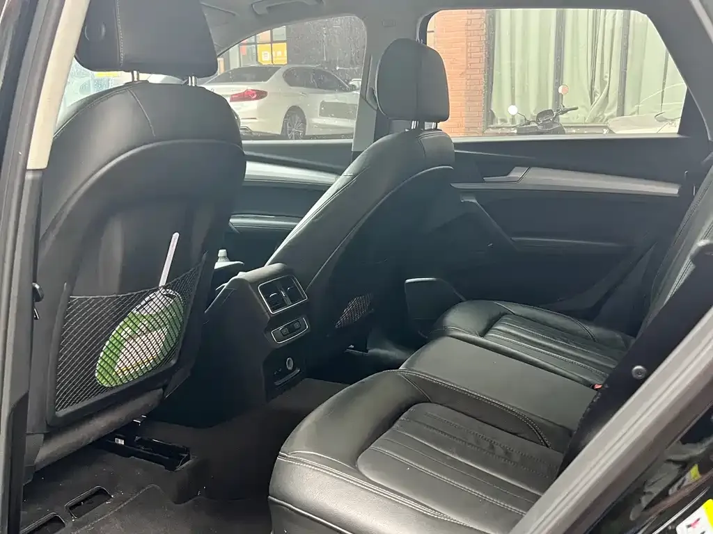 Audi Q5L 2021 из CN, фото 6
