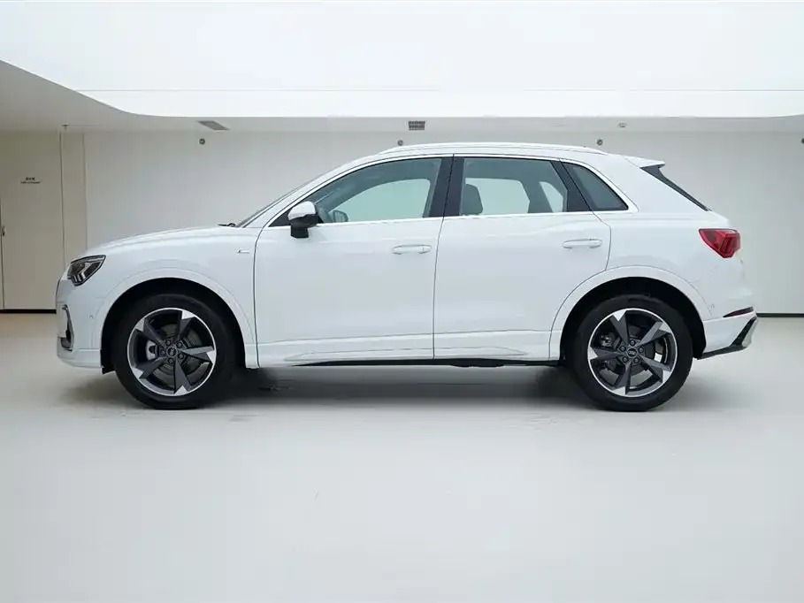 Audi Q3 2025 из CN, фото 3