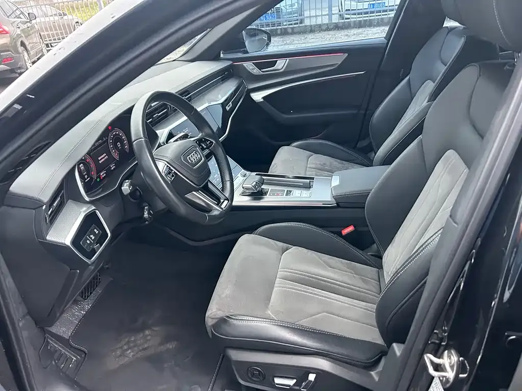 Audi A6L 2024 из CN, фото 2