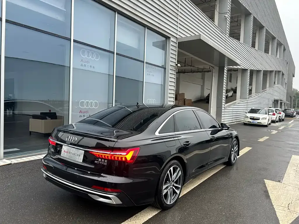 Audi A6L 2024 из CN, фото 8