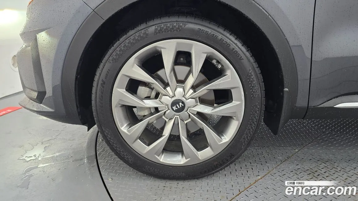 Kia Sorento — фото 5