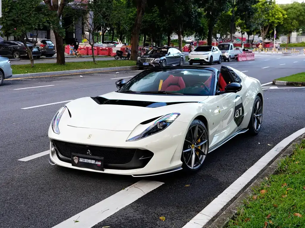 Ferrari 812 2023 из CN, фото 1