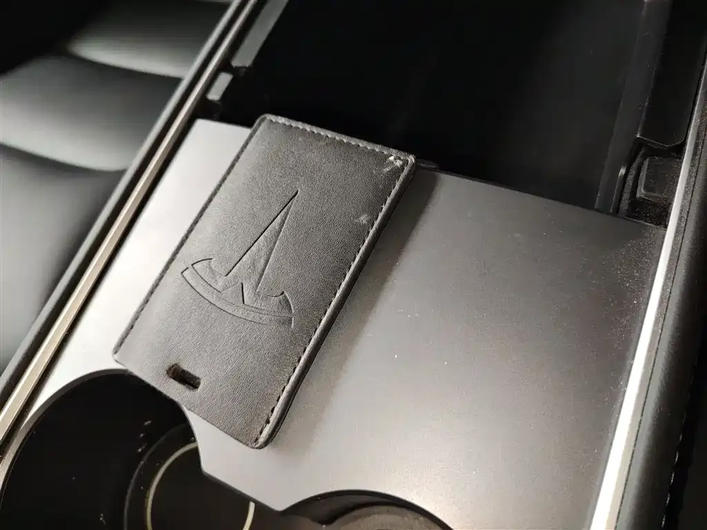 Tesla Model Y 2023 из CN, фото 9
