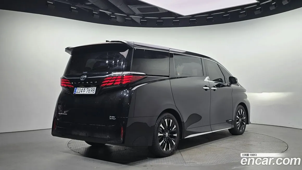 Toyota Alphard 2024 из KR, фото 2