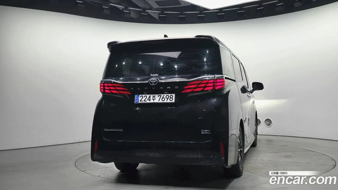 Toyota Alphard 2024 из KR, фото 4