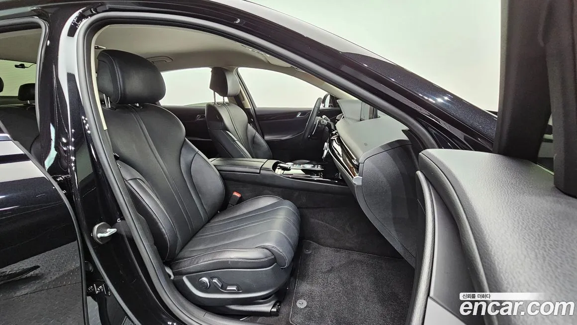 Genesis G80 — фото 10