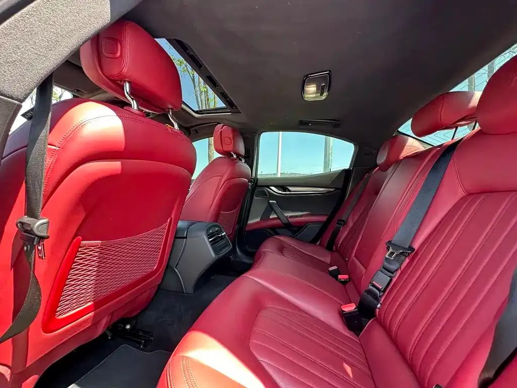 Maserati Ghibli 2022 из CN, фото 4