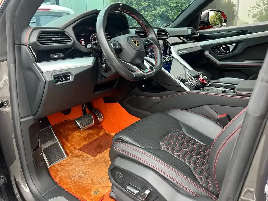 Lamborghini Urus 2021 из CN, фото 2