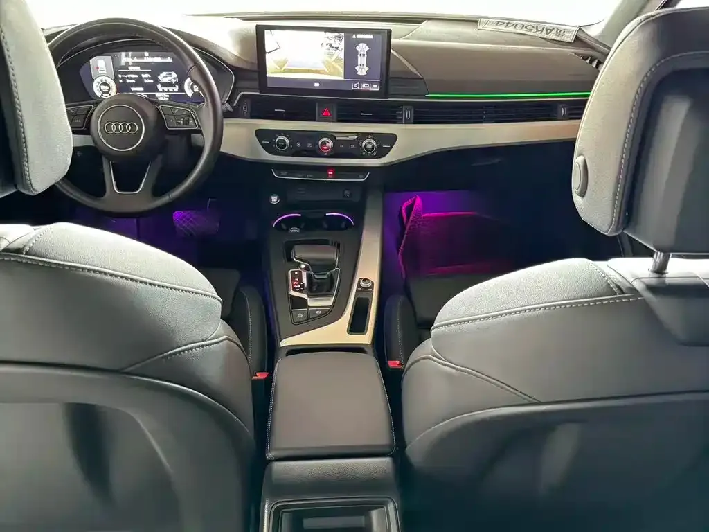 Audi A4L 2021 из CN, фото 6