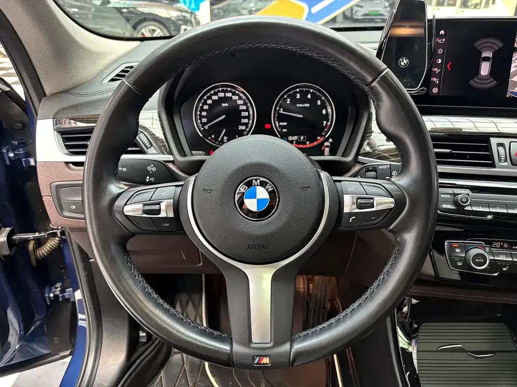 BMW X1 2021 из CN, фото 8