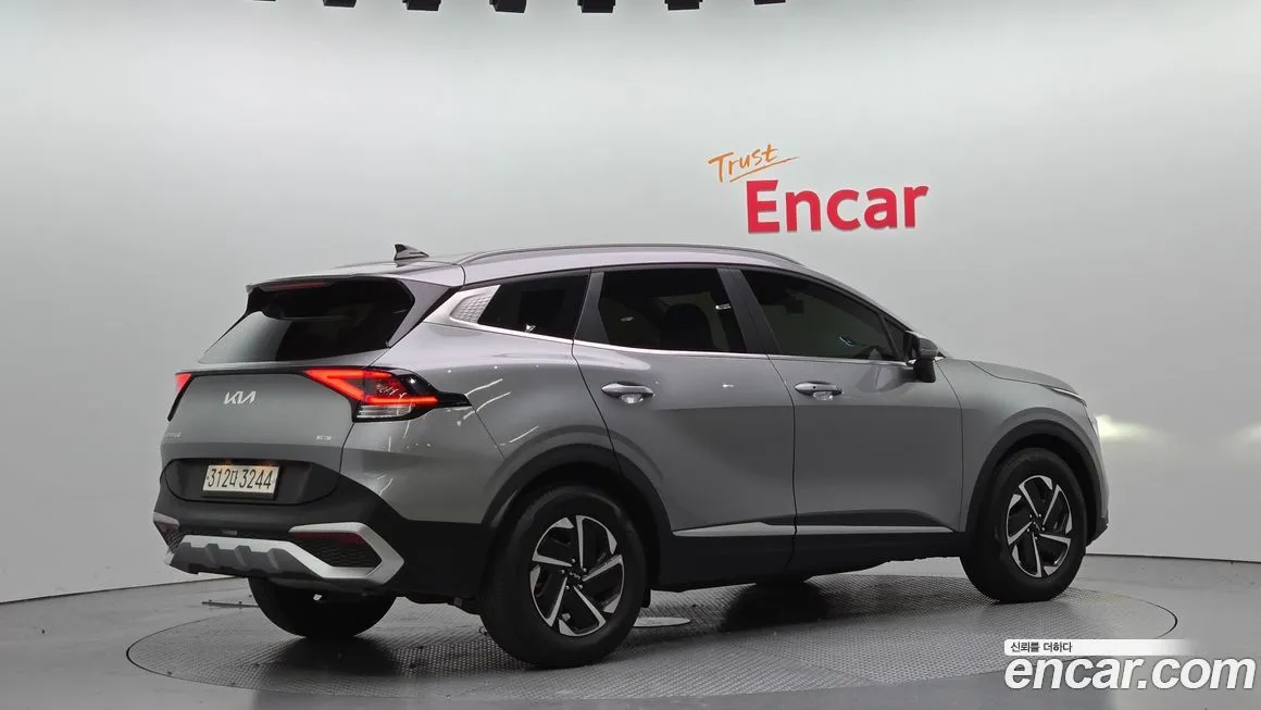 Kia Sportage — фото 2