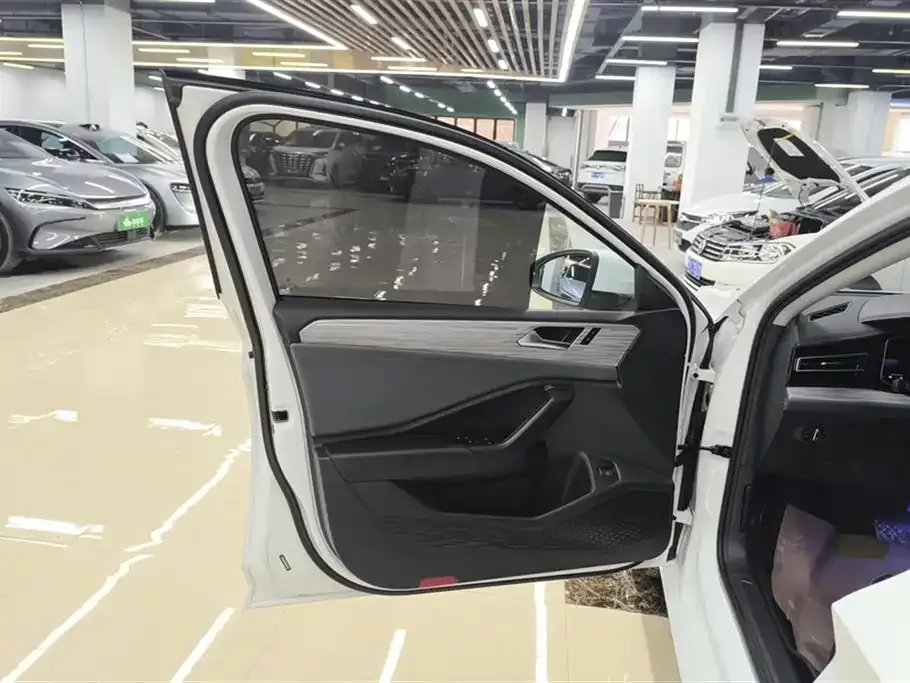 Volkswagen Sagitar 2023 из CN, фото 7