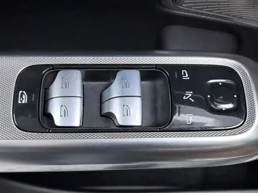 Mercedes-Benz E-Class 2024 из CN, фото 9