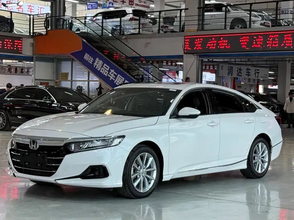Honda Accord — фото 3