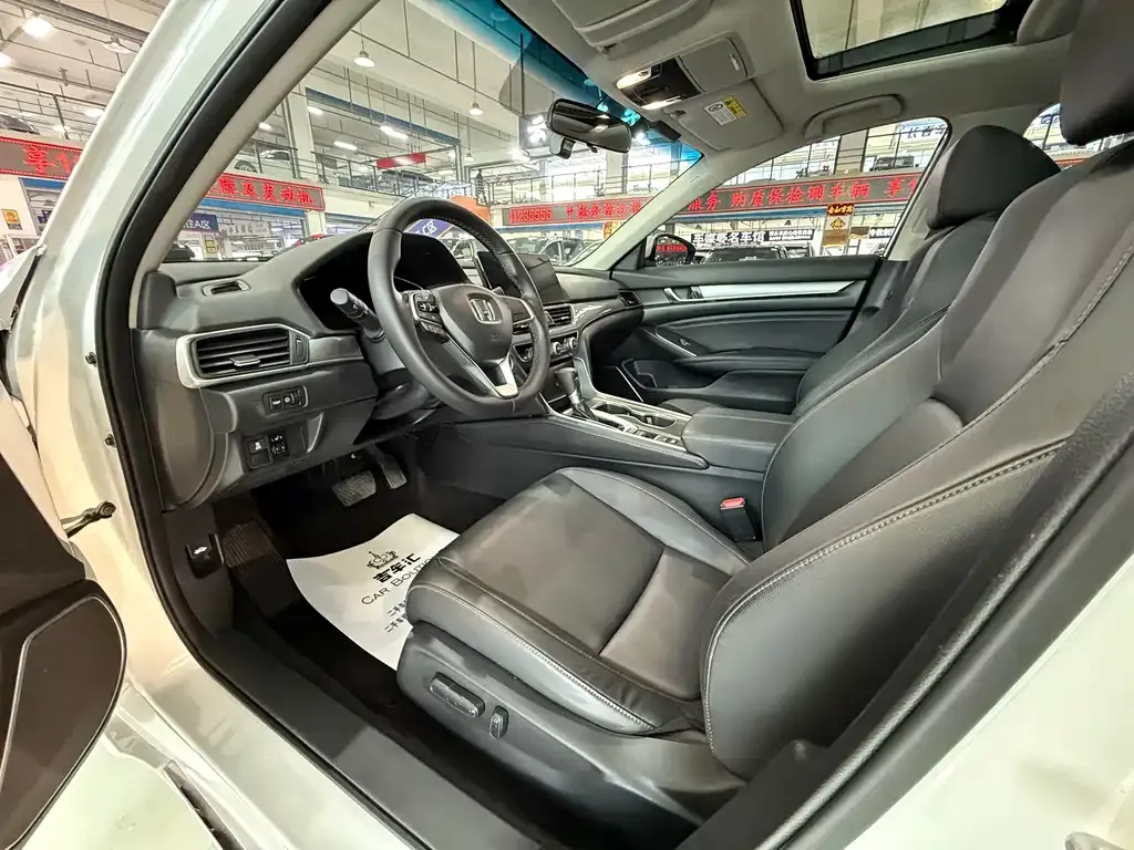 Honda Accord — фото 4