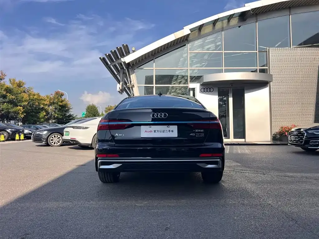 Audi A6L 2025 из CN, фото 5