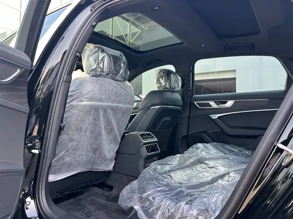 Audi A6L 2025 из CN, фото 9