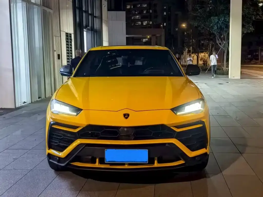 Lamborghini Urus 2021 из CN, фото 2
