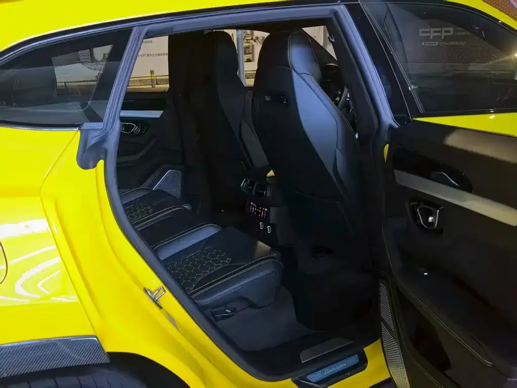 Lamborghini Urus 2021 из CN, фото 5