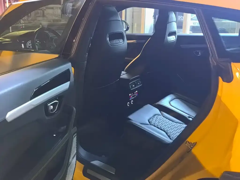 Lamborghini Urus 2021 из CN, фото 9